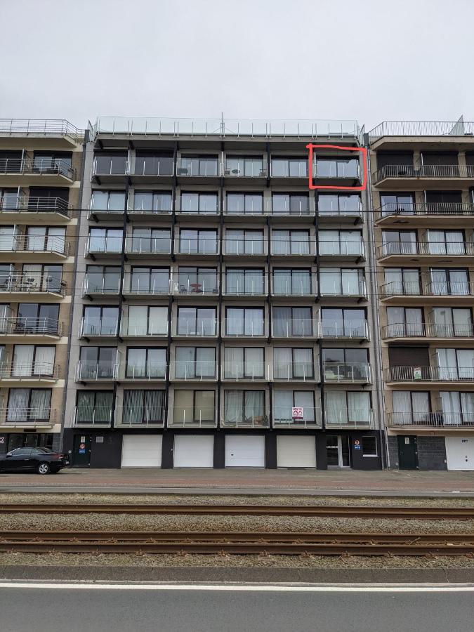 Met Frontaal Zeezicht Appartement Middelkerke